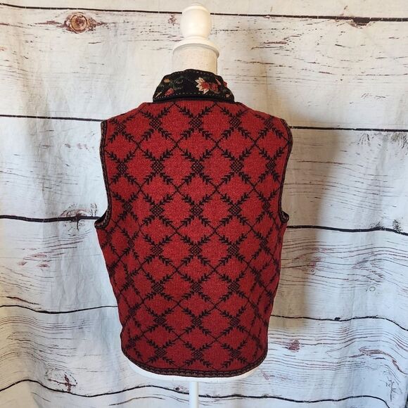 Icelandic Design Nordic Embroidered Wool Sweater Vest Size Large - Picture 2 of 6